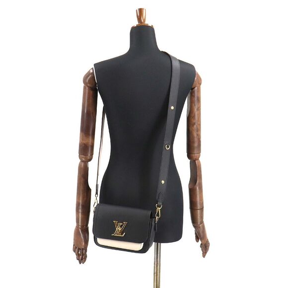 Louis Vuitton Lockme Tender Chain Shoulder Bag Leather Noir - Picture 9 of 9